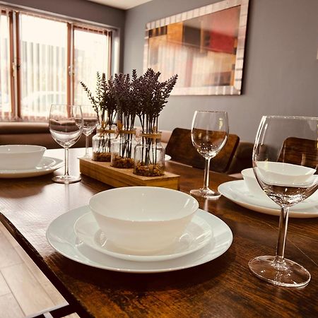 Modern Suites -5 Bedroom House- With Free Parking Birmingham City 외부 사진