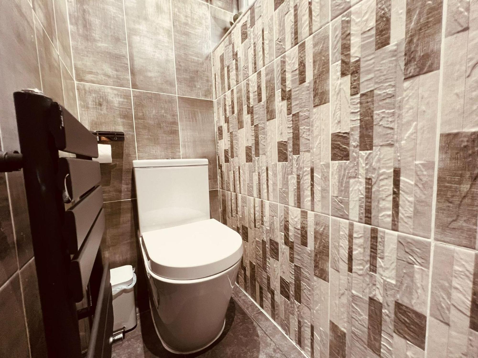 Modern Suites -5 Bedroom House- With Free Parking Birmingham City 외부 사진