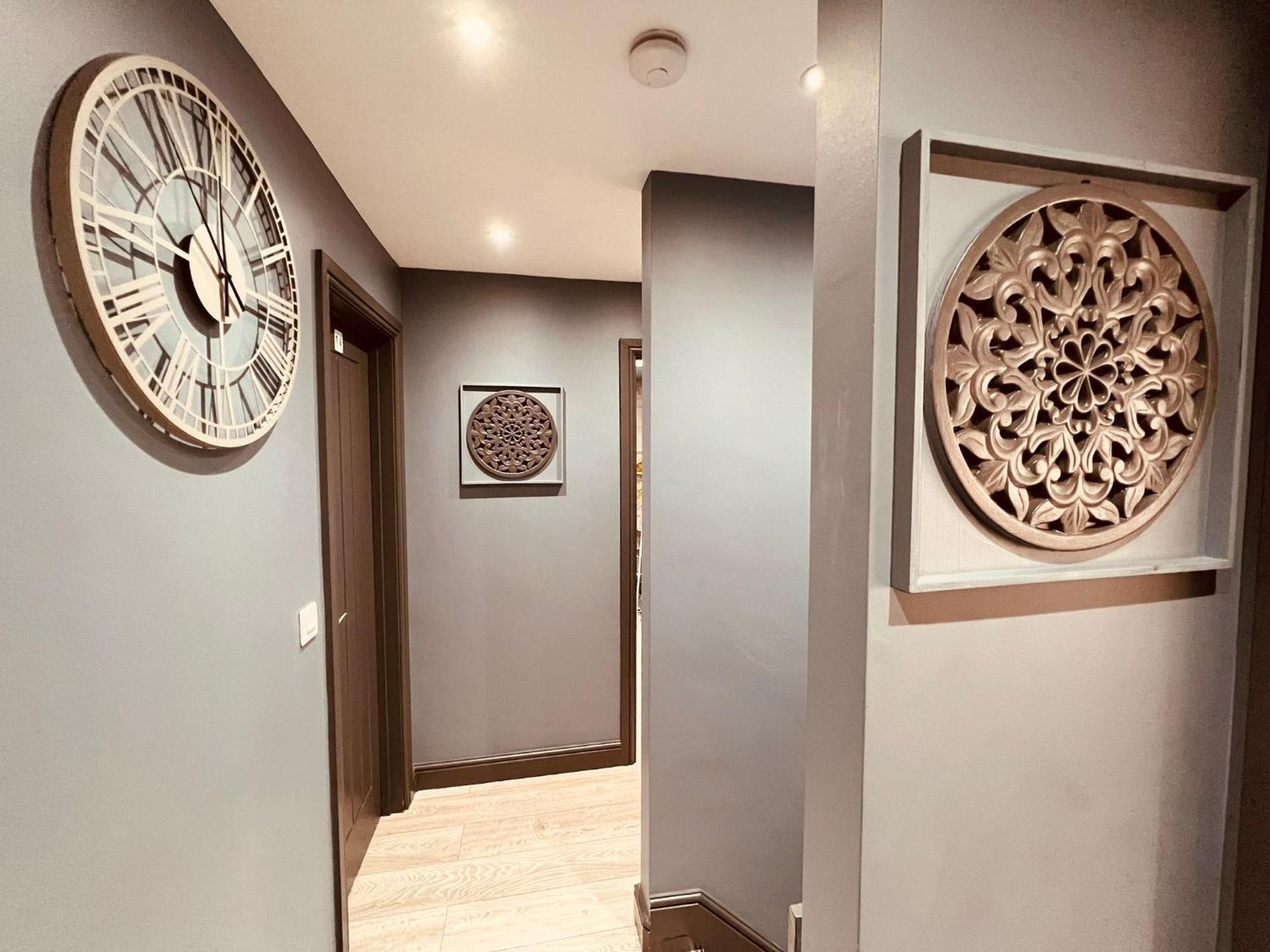 Modern Suites -5 Bedroom House- With Free Parking Birmingham City 외부 사진
