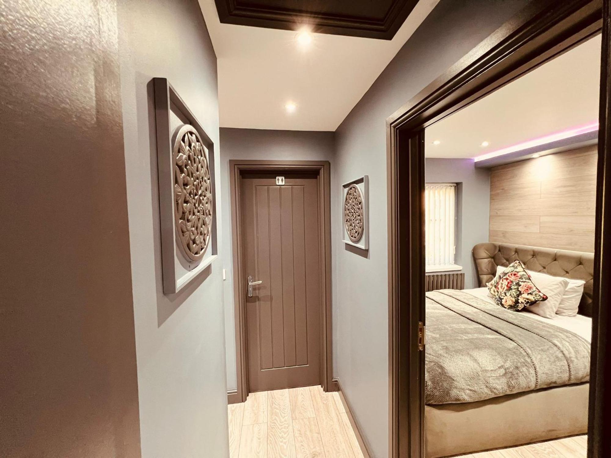 Modern Suites -5 Bedroom House- With Free Parking Birmingham City 외부 사진