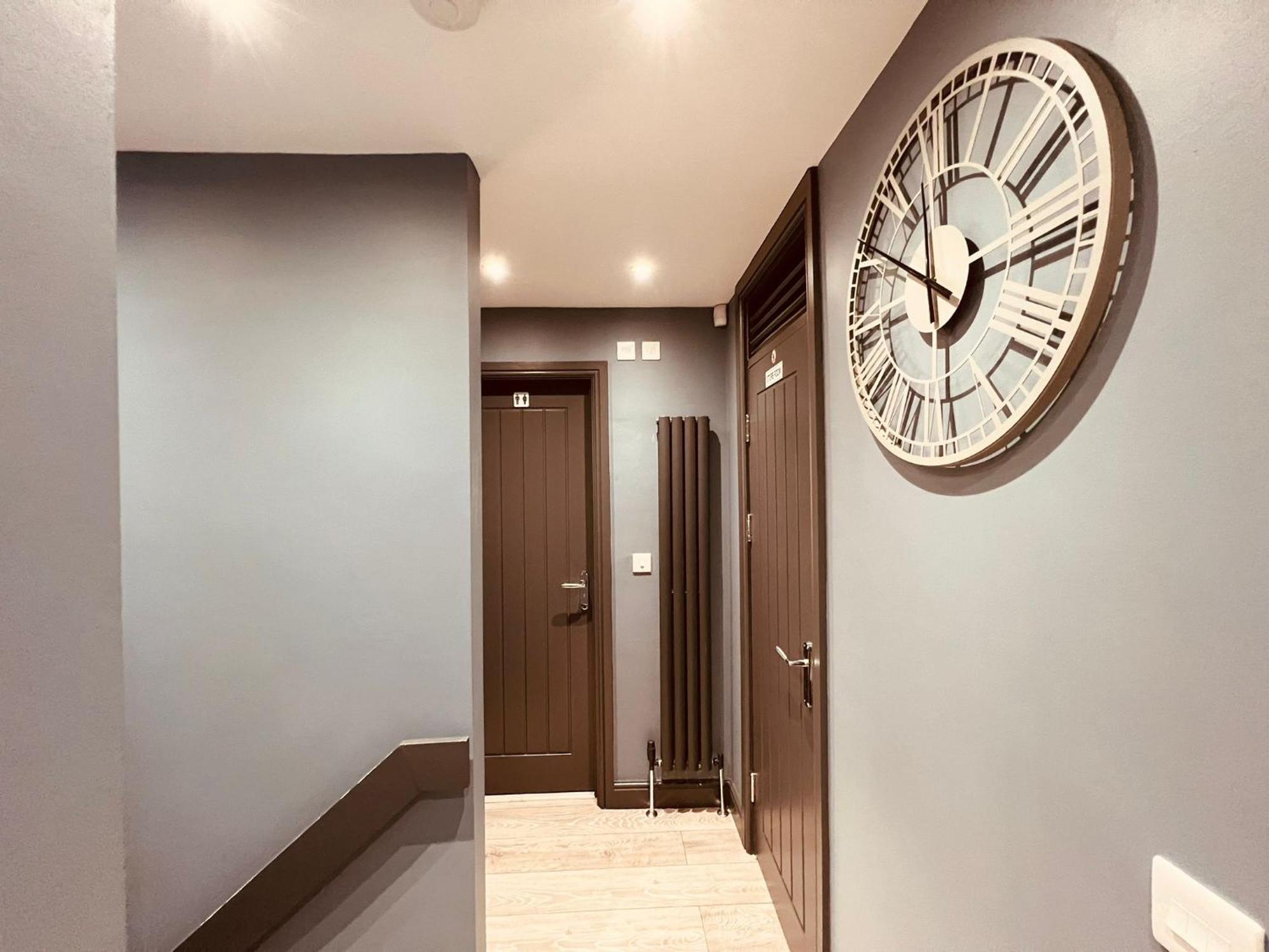 Modern Suites -5 Bedroom House- With Free Parking Birmingham City 외부 사진