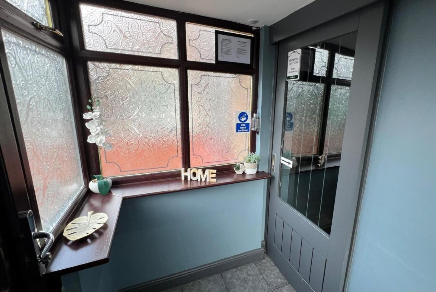 Modern Suites -5 Bedroom House- With Free Parking Birmingham City 외부 사진