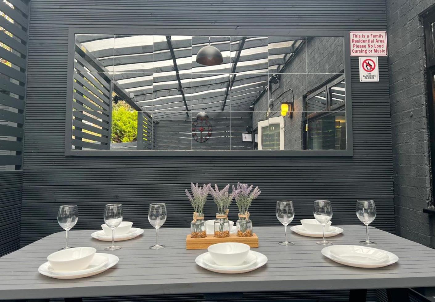 Modern Suites -5 Bedroom House- With Free Parking Birmingham City 외부 사진