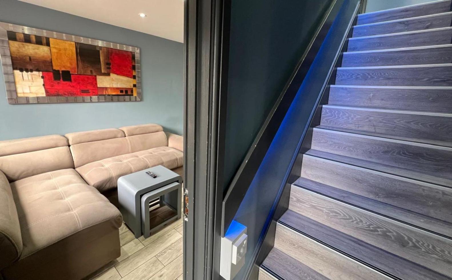 Modern Suites -5 Bedroom House- With Free Parking Birmingham City 외부 사진